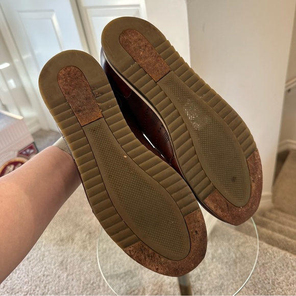 Magnanni 18457 Leather Perforated Sneaker in Brown - Picture 7 of 14